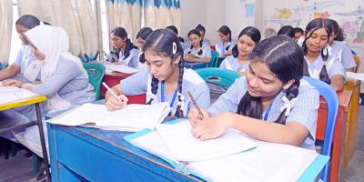 Unit-7, lesson-1 (B)-এর Pearl! Pearl! Pearl!-এর ২টি প্রশ্ন ও উত্তর নিয়ে আলোচনা, ৩য় পর্ব, জুনিয়র বৃত্তি পরীক্ষার ইংরেজি ১ম পত্র